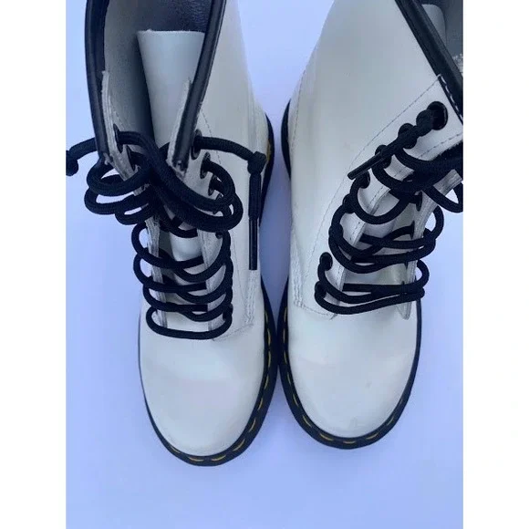 Dr. Martens 1460 White Leather 8 Eye Combat Boots Womens Size 5 US L 36 EU - Picture 10 of 11